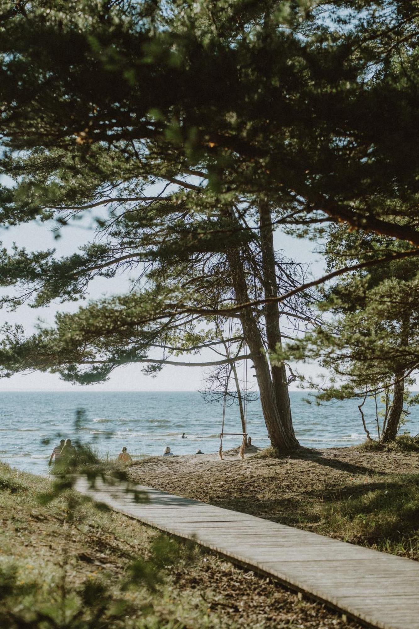 Camping Noras Hotell Mērsrags Eksteriør bilde